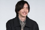 なにわ男子・道枝駿佑、日曜劇場『キャスター』制作発表会見に登場