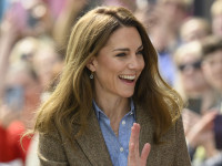 キャサリン妃、新ヘアスタイルを披露