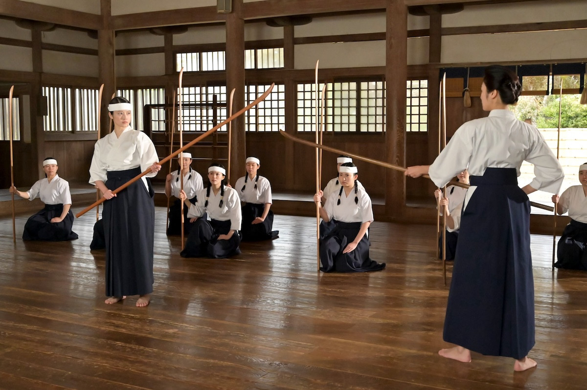 明日の『あんぱん』“のぶ”今田美桜、授業中に教師”黒井”瀧内公美と対峙
