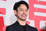 妻夫木聡、映画『宝島』完成報告会見に登場