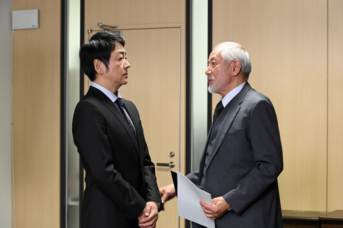 『あなたを奪ったその日から』“紘海”北川景子＆“玖村”阿部亮平の出会いに反響「手を組むのか？」