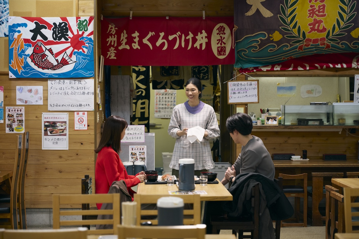 『イグナイト』第3話　“宇崎”間宮祥太朗、ケガをした外国人技能実習生の職場を訪れる