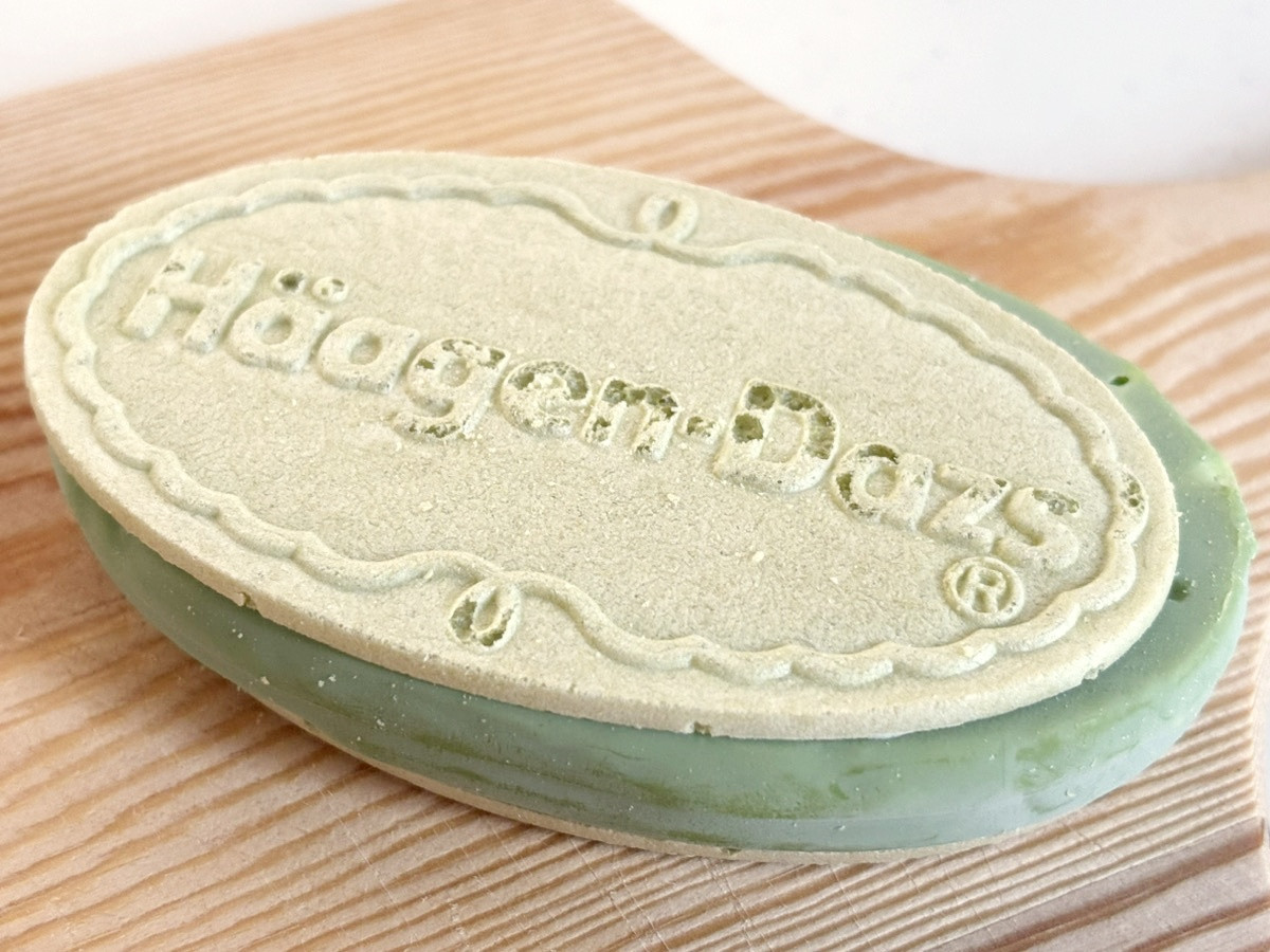 20250513【本日発売】「ハーゲンダッツ」の“抹茶サンド”