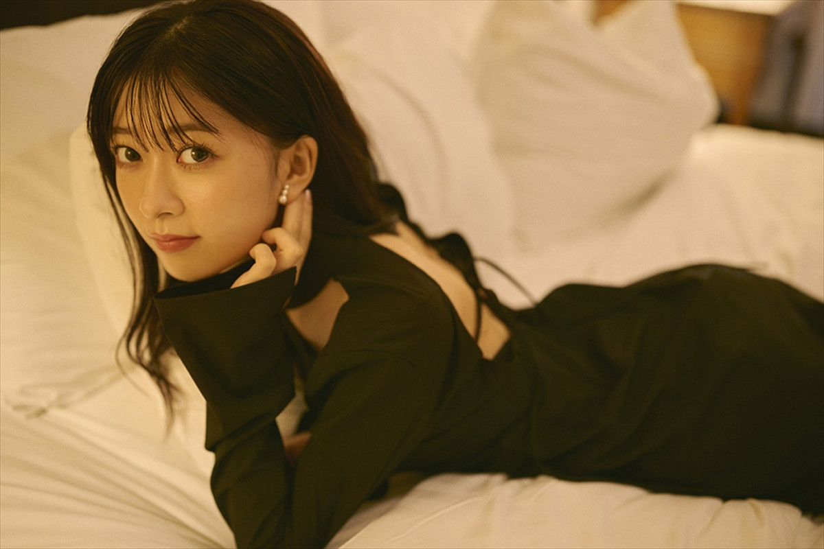声優・鈴原希実1st写真集、未公開カットで構成されたオールアザー版が本日配信！