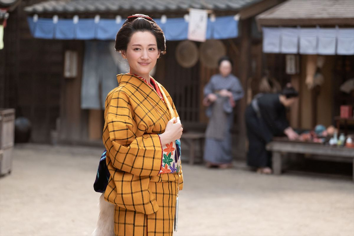 綾瀬はるか、語り務める『べらぼう』に出演、今度は町娘＆武士に!?　「やっと蔦重に会えました！」