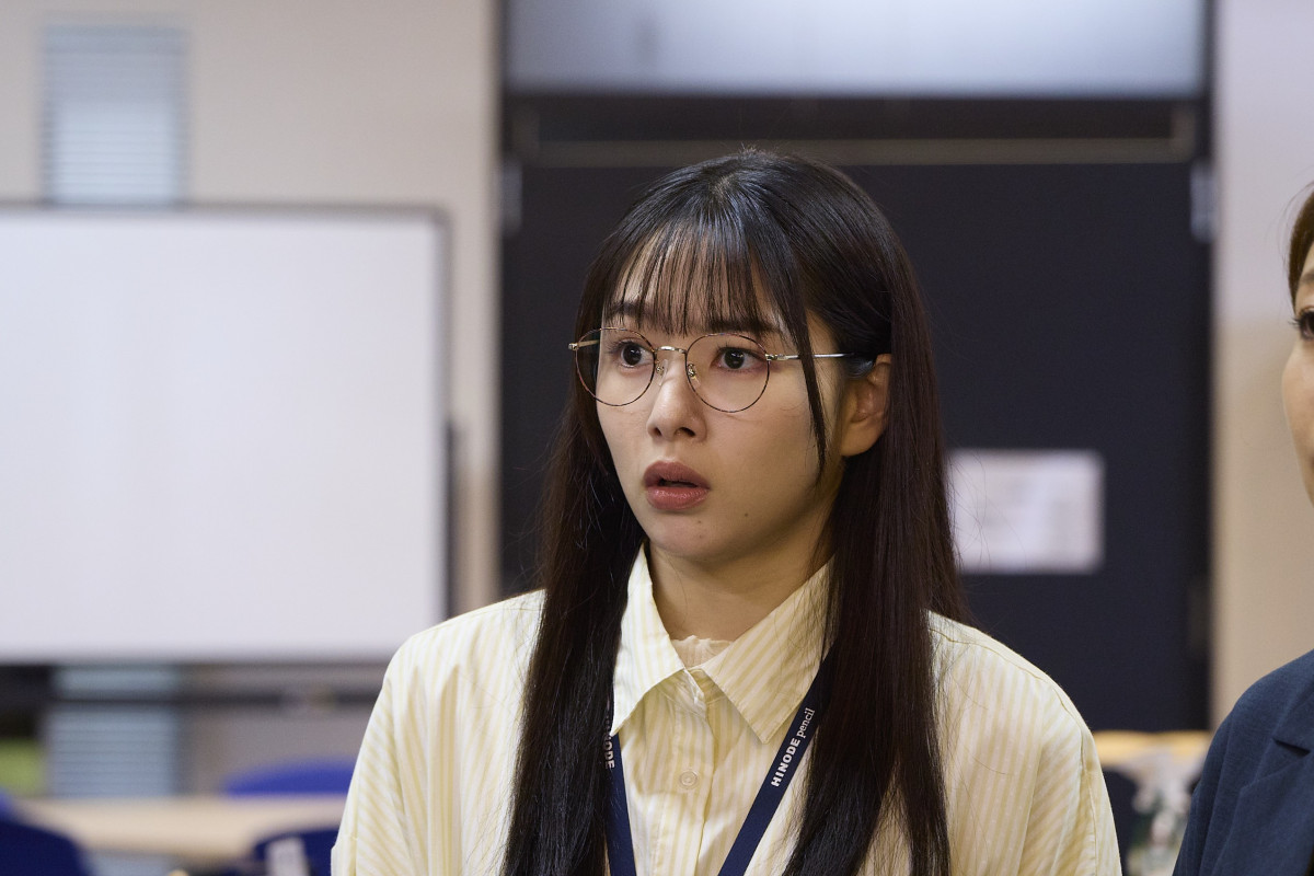 『人事の人見』第7話　“真野”前田敦子、元上司を目撃し、動揺する