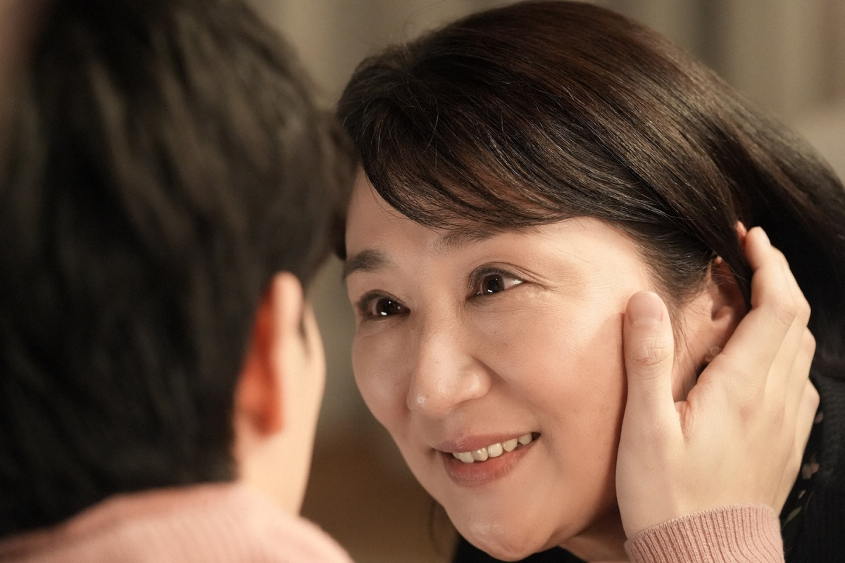 『ディアマイベイビー』第5話　“恵子”松下由樹、キスシーンを控えた“拓人”野村康太にある提案をする
