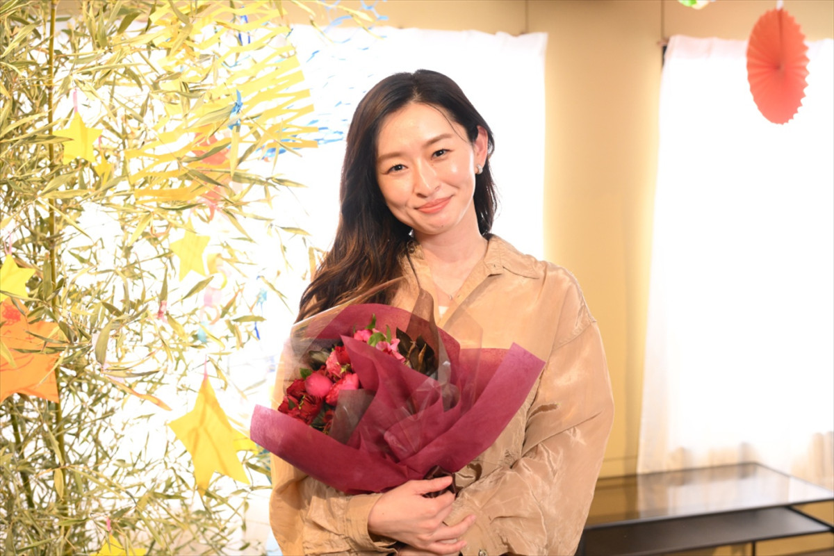 多部未華子主演「この作品に参加できたことは幸せ！」　『対岸の家事』笑顔と涙のクランクアップ