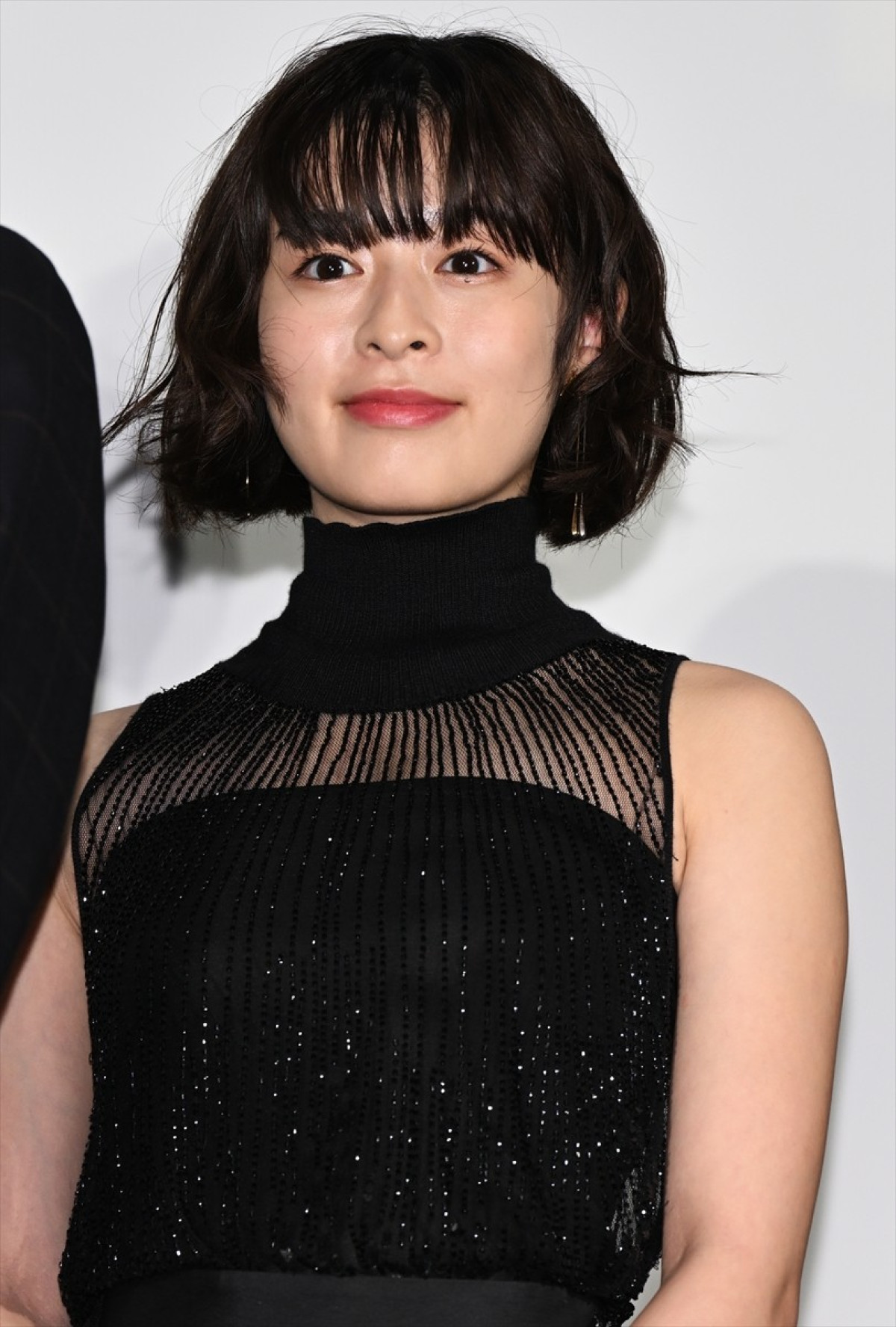 小栗旬、映画『フロントライン』初日に喜び「勇気をもらえる映画」　DMATへエールも