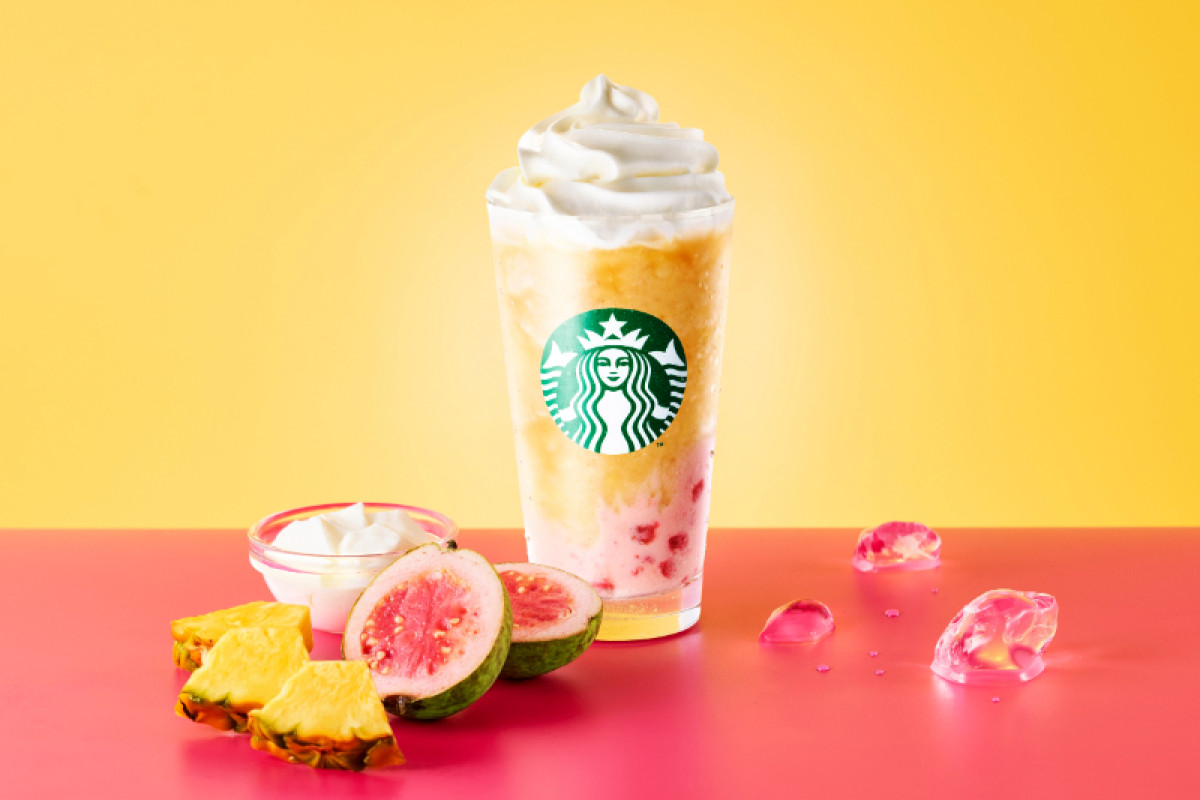 スタバ“カスタマイズ型フラペチーノ”に新作！　「ゴールデン パイン ＆ グアバ ヨーグルト」が登場