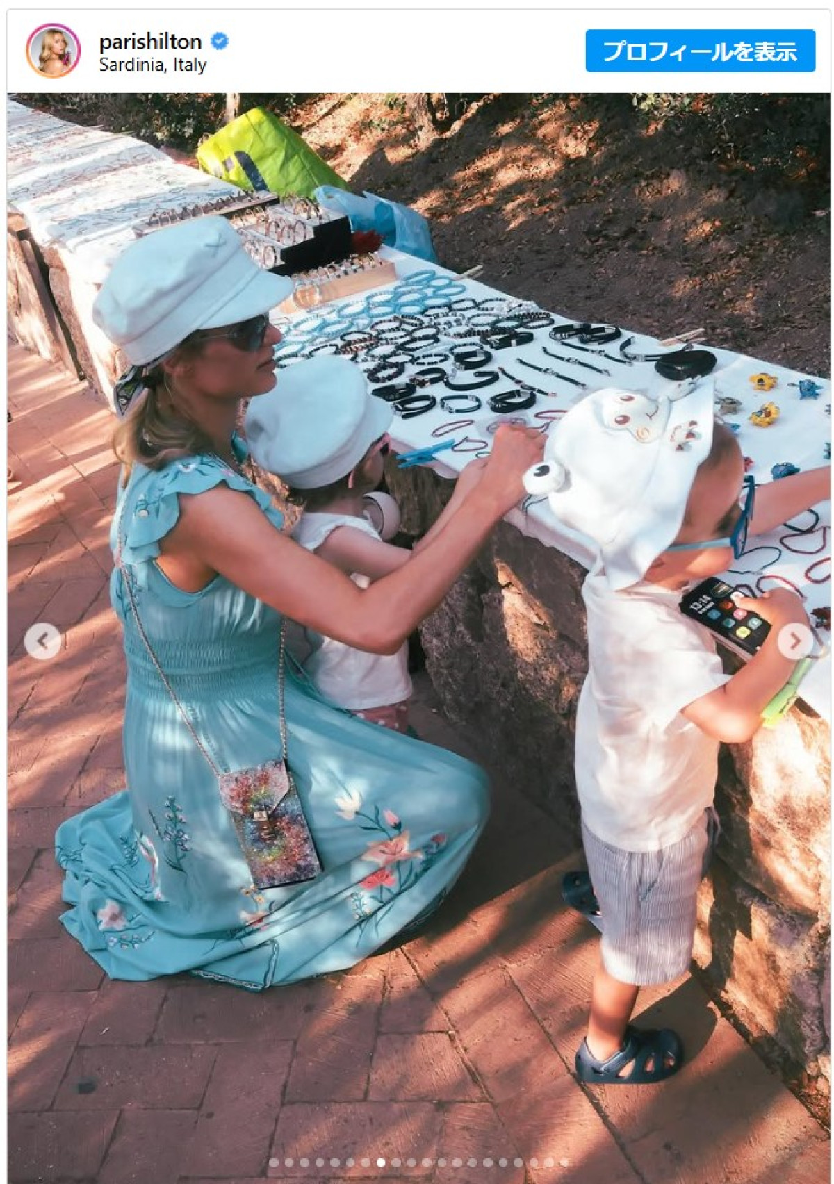 パリス・ヒルトン、子どもたちとのキュートな旅行写真を大量投下！