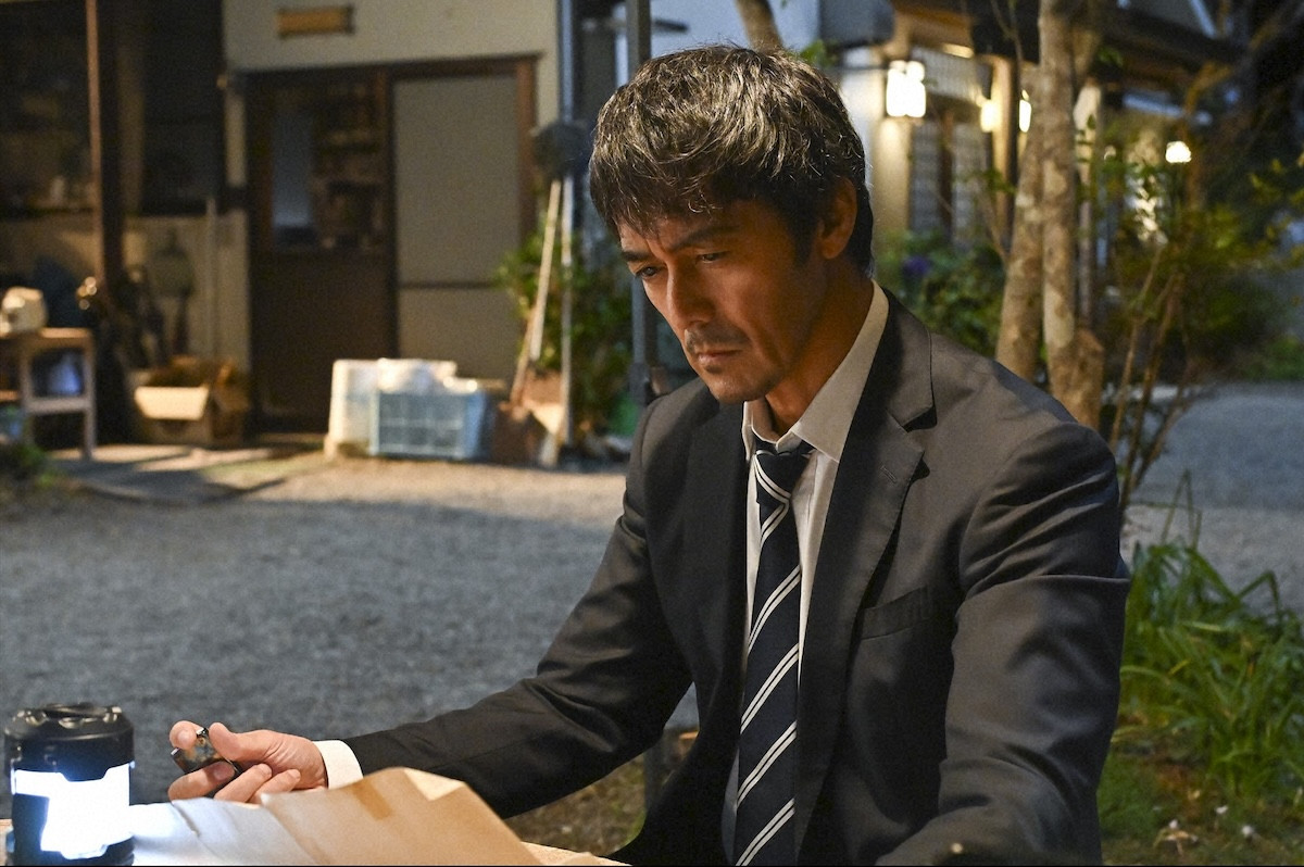『キャスター』“進藤”阿部寛、降板の危機　ラストで意外な人物が登場「まさか」「鳥肌」（ネタバレあり）