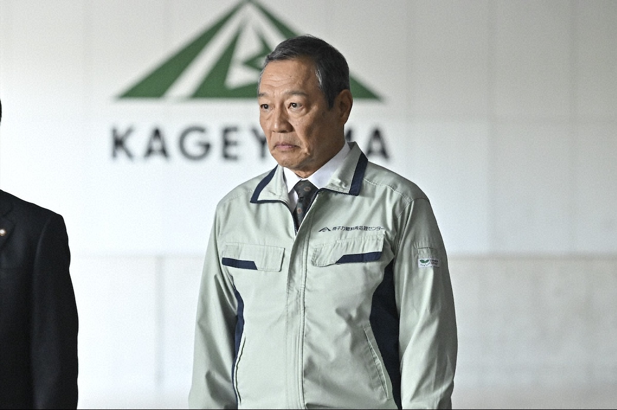 『キャスター』第9話　“進藤”阿部寛、スキャンダル発覚後も取材を継続　番組を揺るがす大事件が発生