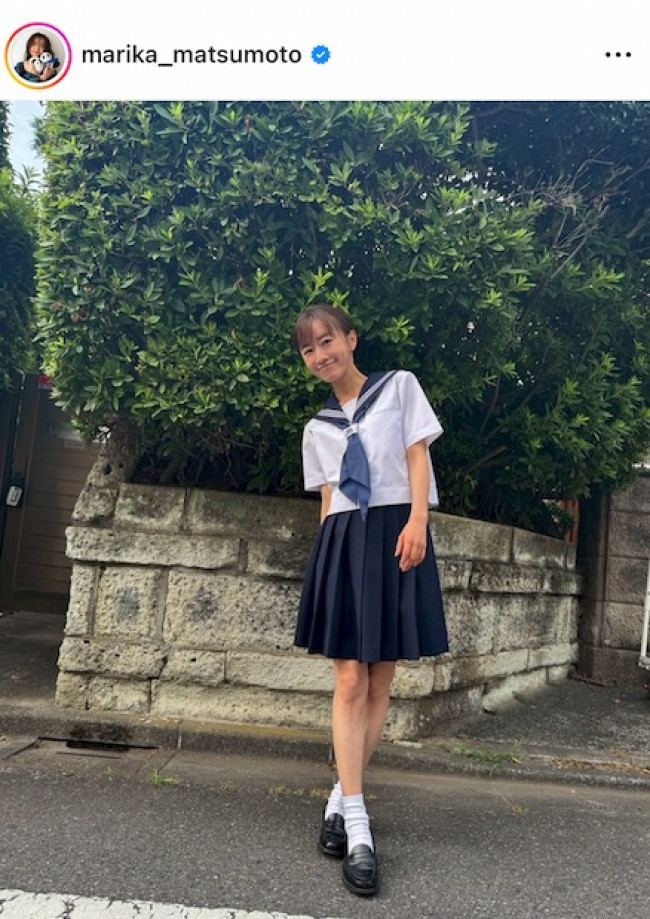 松本まりか、40歳のセーラー服姿　※「松本まりか」インスタグラム