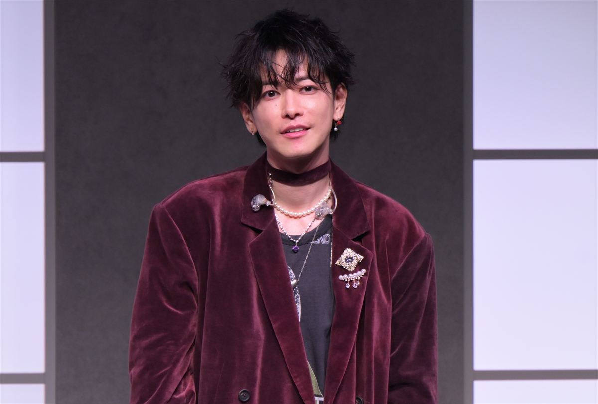 佐藤健、Netflixシリーズ『グラスハート』世界最速試写会イベントに出席