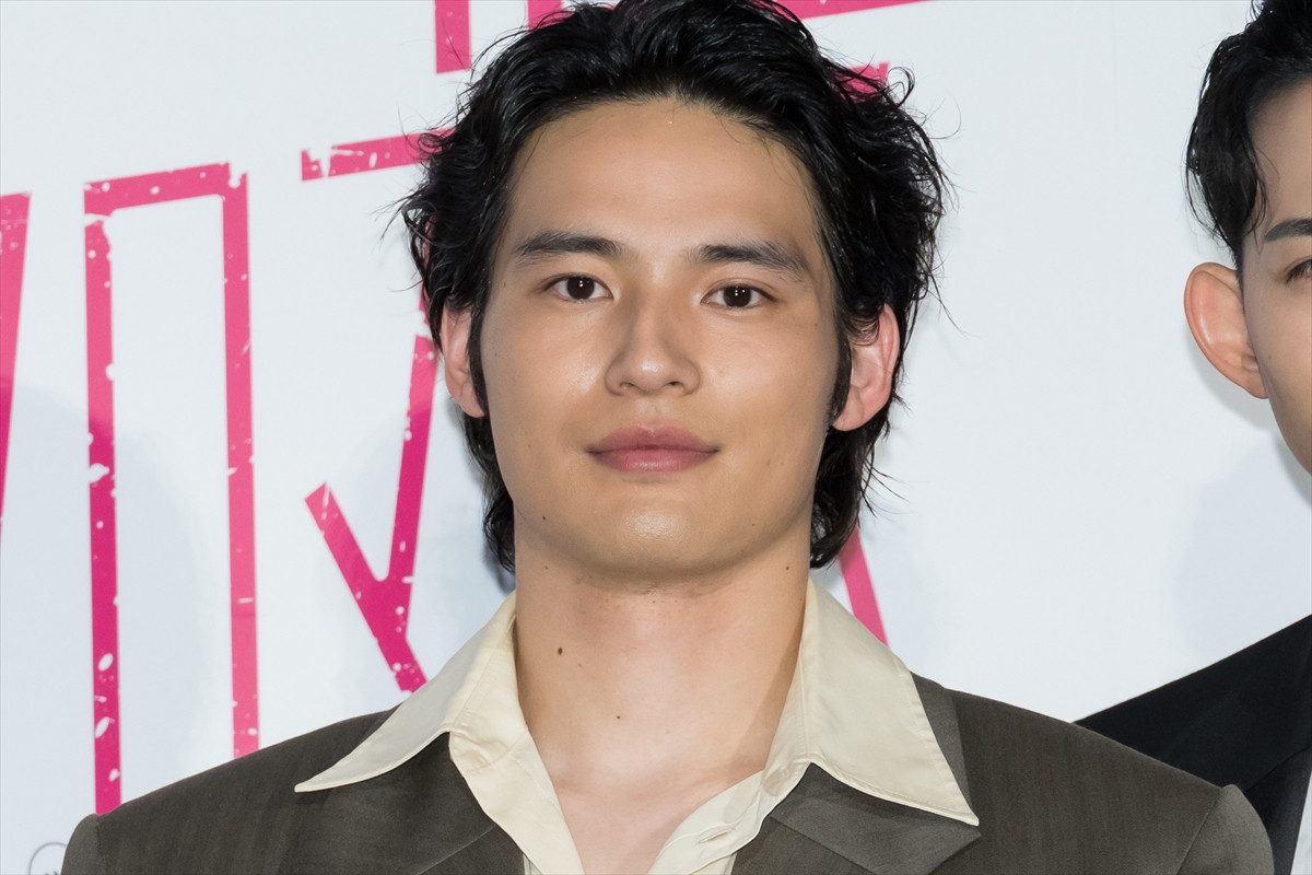 水上恒司、役作りで“男らしく” 　吉岡里帆「皆さんがメロメロになるのも分かります」