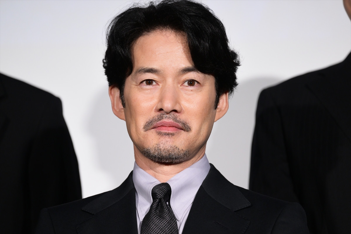 竹野内豊、主演作のキャストに感謝　天然＆気遣いエピソード明かされ照れ笑いも