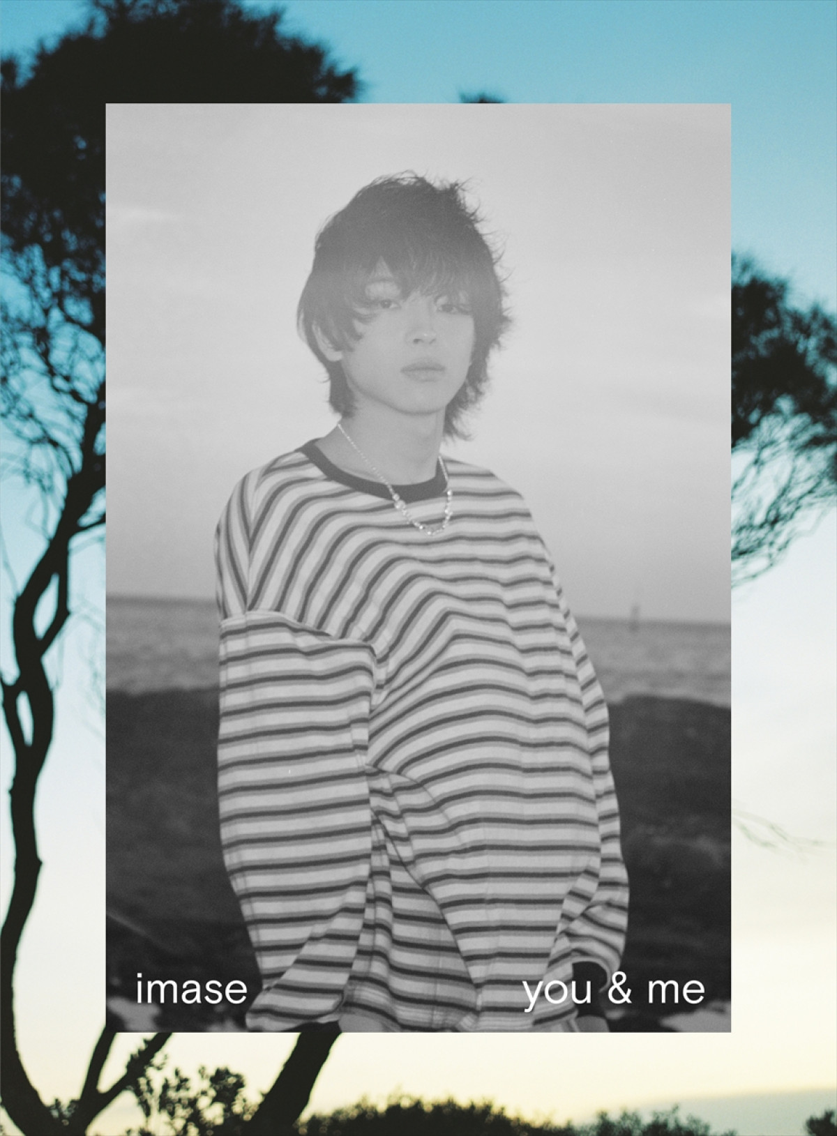 imase 1st photo book『you & me』書影(帯なし)