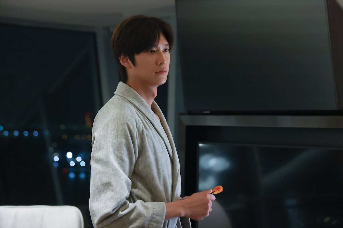 『初恋DOGs』第2話　“愛子”清原果耶、“ソハ”ナ・イヌからドライブに誘われる