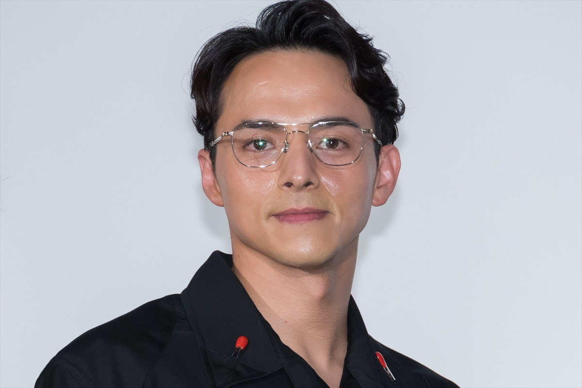 吉沢亮、七夕の願い事は「ベンチプレス100kg上げれますように」