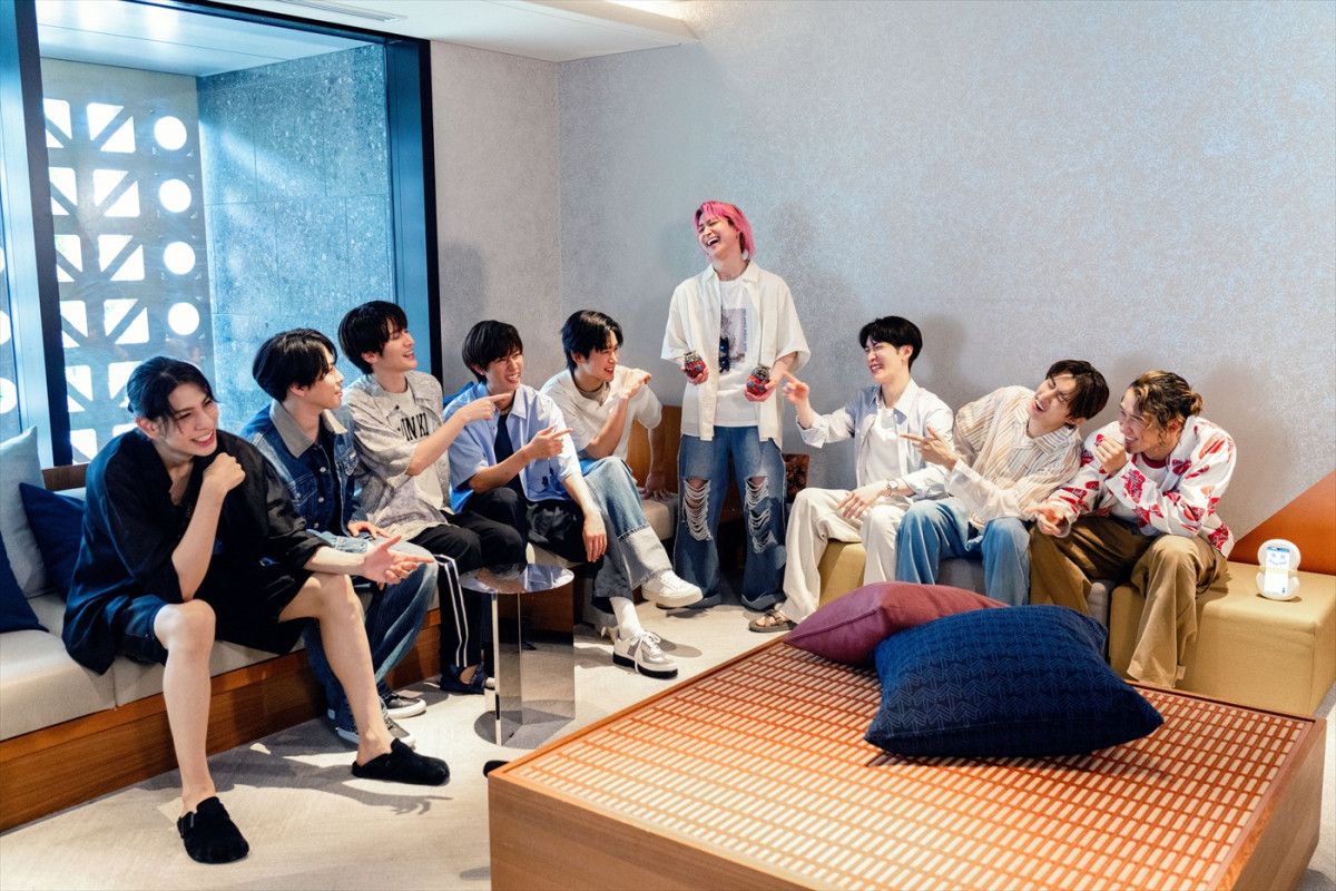 Snow Manのトラベル・ドキュメンタリー『旅するSnow Man』完全版、人気曲「Ready Go Round」が彩る予告編解禁！