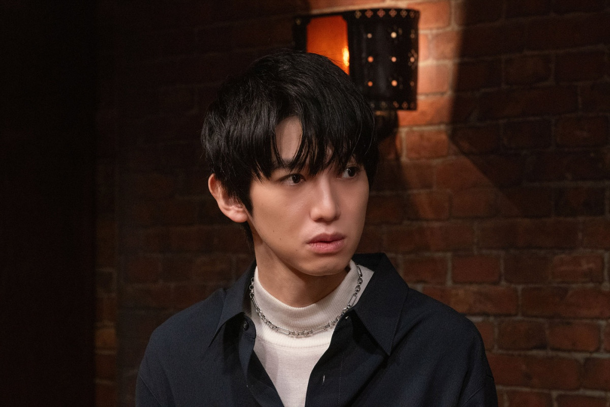 ロバート秋山『笑ゥせぇるすまん』、黒島結菜、中川大志、仲間由紀恵らゲスト＆本予告解禁　あのは一人二役に挑戦！