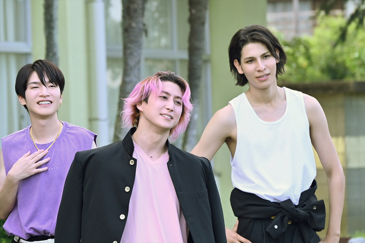 Snow Manが学園ドラマでアドリブに挑戦！　豪華俳優陣が続々サプライズ出演　今夜の『それスノSP』