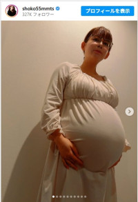 中川翔子、さらに大きくなったお腹を写した近影を披露　※「中川翔子」インスタグラム