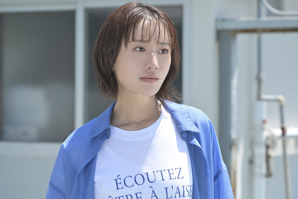 『奪い愛、真夏』第3話　“真夏”松本まりか＆“時夢”安田顕、大時計を修理するため廃校になった小学校へ向かう