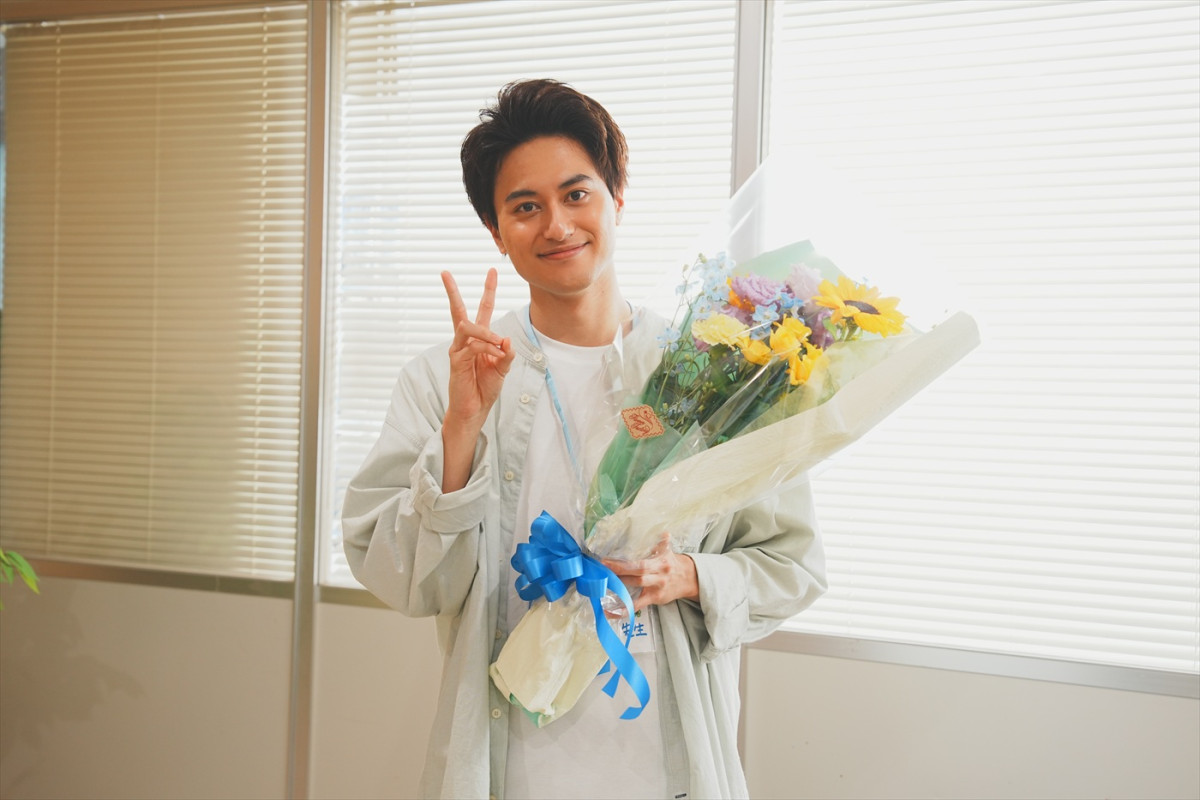 『こんばんは、朝山家です。』クランクアップに中村アンが涙！　小澤征悦、Aぇ! group・小島健らキャストコメント到着