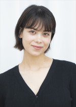 舞台『キャッシュ・オン・デリバリー』に出演するまりあ