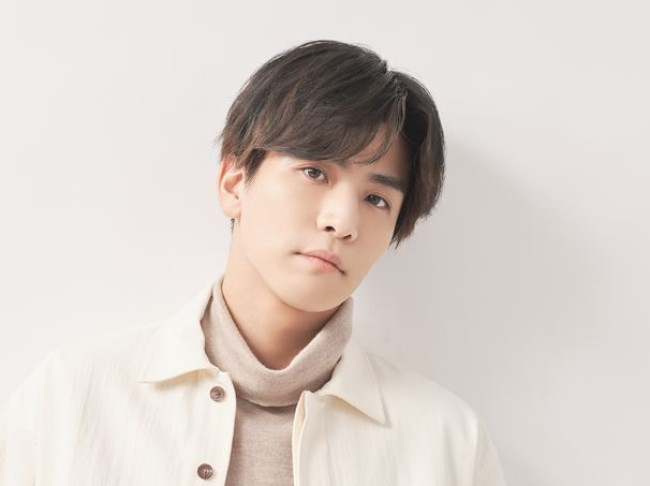 三代目JSB岩田剛典、変装なしで渋谷に堂々降臨！　「普通に歩いてるのやばい」「気づかれないの!?」とファン驚き