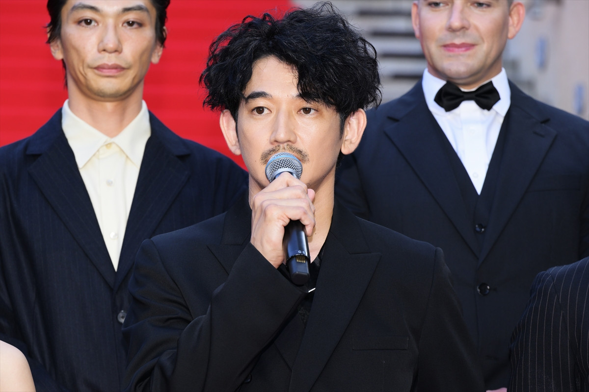妻夫木聡、広瀬すず、窪田正孝ら豪華キャスト、映画『宝島』東京プレミアに登場