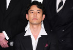 妻夫木聡、映画『宝島』東京プレミア 舞台挨拶に登場