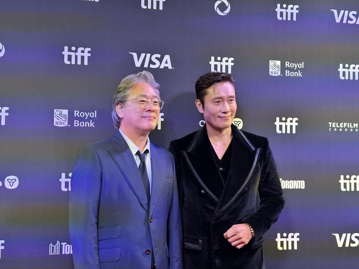 パク・チャヌク監督×イ･ビョンホン主演『NO OTHER CHOICE』トロント国際映画祭で国際観客賞受賞