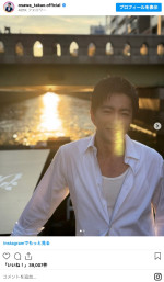 大沢たかお、夕陽を背に“ダンディな色気”全開　※「大沢たかお」インスタグラム