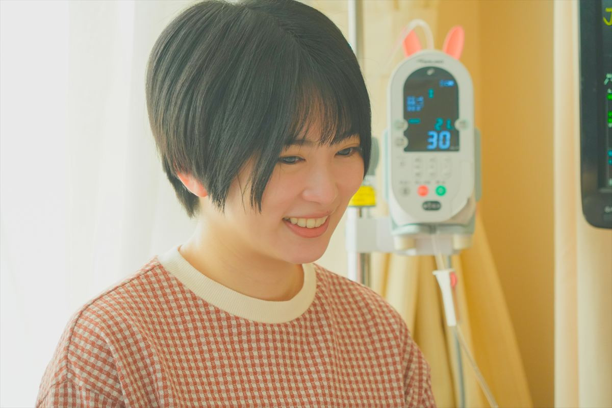 目黒蓮×浜辺美波『ほどなく、お別れです』、志田未来＆渡邊圭祐が娘との“別れ”に直面する夫婦に