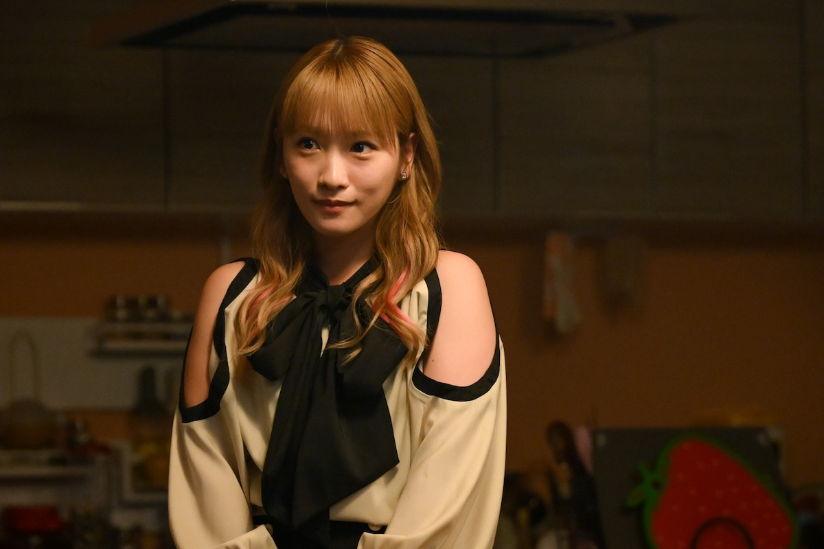今夜スタート『フェイクマミー』波瑠＆川栄李奈が禁断の“ニセママ契約”を結ぶ主人公に