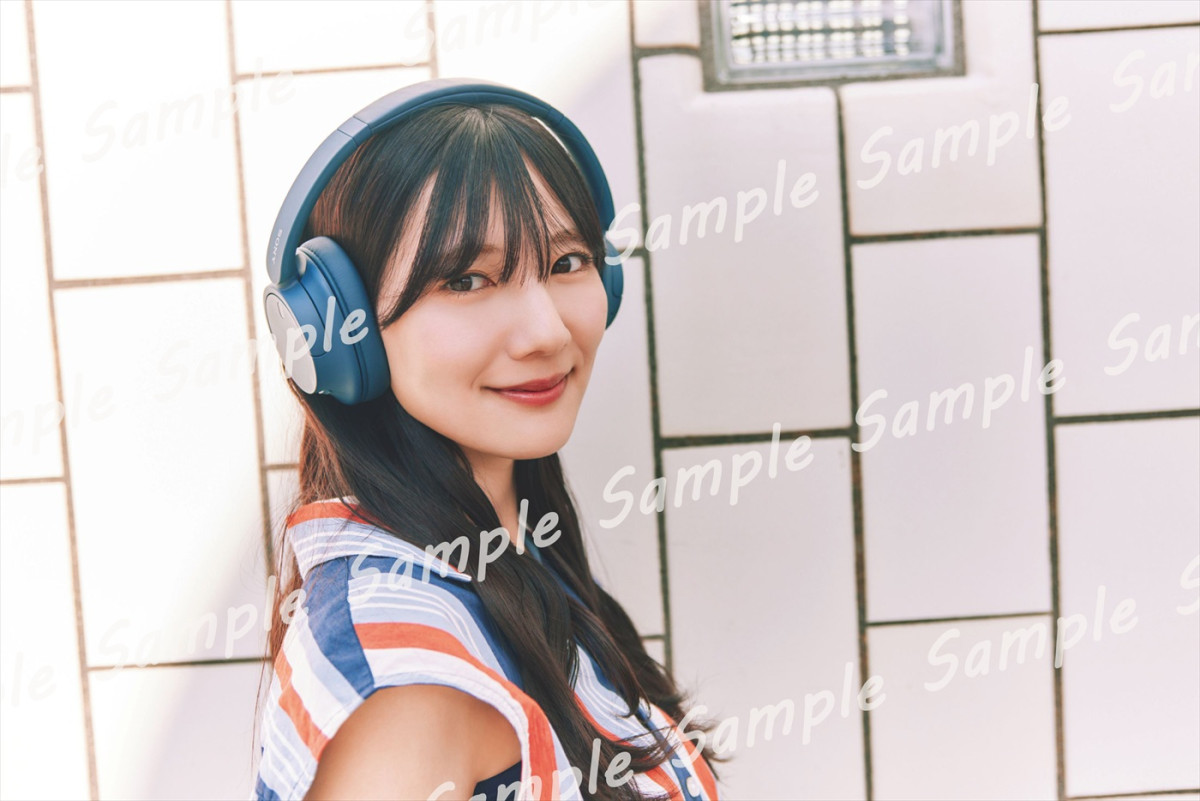 日向坂46・河田陽菜2nd写真集『テイクオフ』、紙面未掲載の書店別ポスター4種＆ポストカード特典14種絵柄解禁！