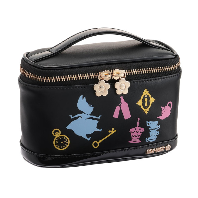 写真）「マリークワント」×『アリス イン ワンダーランド』がコラボ