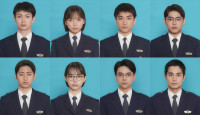 映画『教場 Reunion／Requiem』第205期生徒・警察手帳写真（上段左より）門田陽光（綱啓永）、星谷舞美（齊藤京子）、笠原敦（金子大地）、氏原清純（倉悠貴）、（下段左より）渡部流（猪狩蒼弥）、初沢紬（井桁弘恵）、矢代桔平（佐藤勝利）、若槻栄斗（中村蒼）