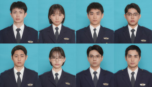 映画『教場 Reunion/Requiem』第205期生徒・警察手帳写真(上段左より)門田陽光(綱啓永)、星谷舞美(齊藤京子)、笠原敦(金子大地)、氏原清純(倉悠貴)、(下段左より)渡部流(猪狩蒼弥)、初沢紬(井桁弘恵)、矢代桔平(佐藤勝利)、若槻栄斗(中村蒼)