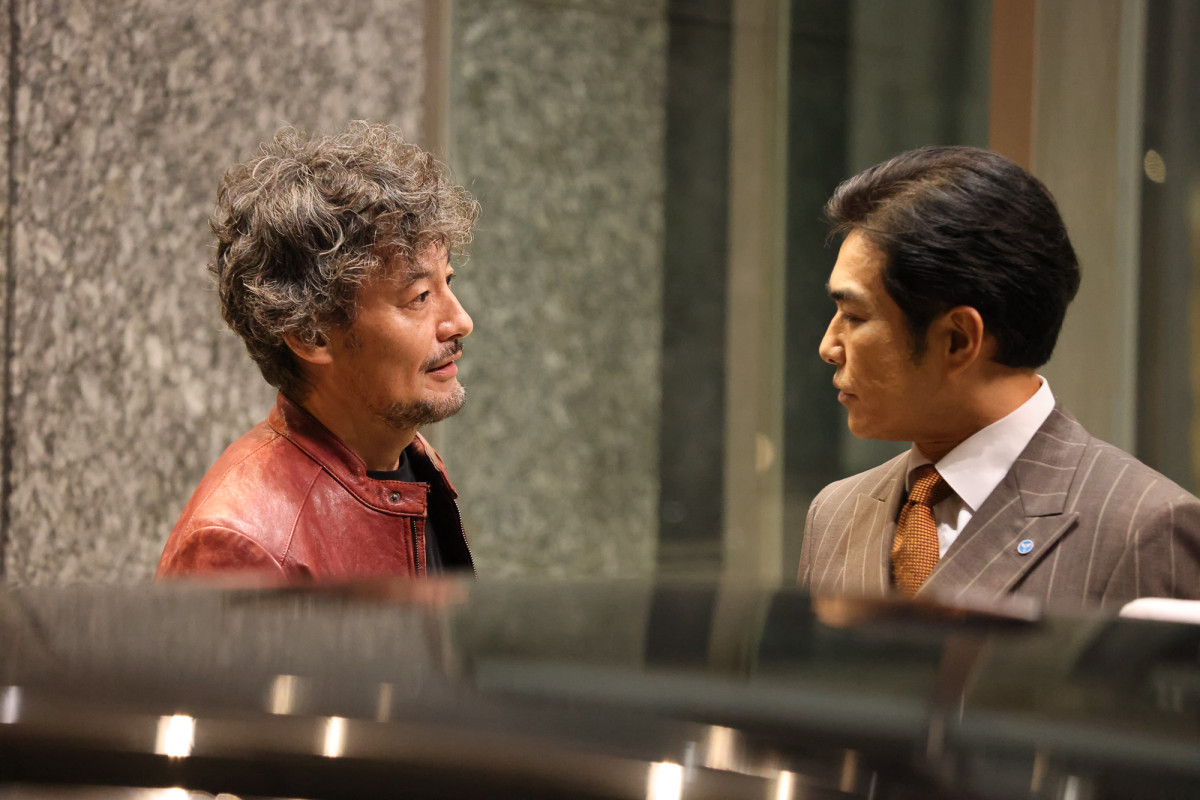 『ESCAPE』“結以”桜田ひより&“大介”佐野勇斗たちが仮装して街へ 「青春」「愛おしい」の声