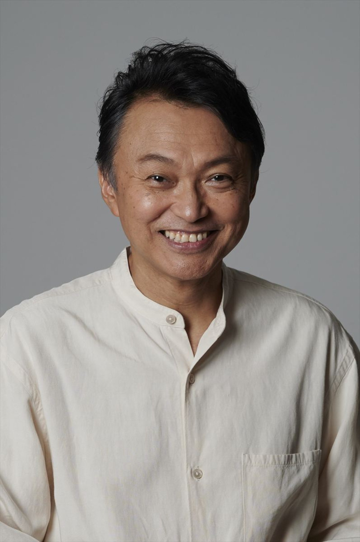 三谷幸喜による新作舞台で小栗旬が主演！　『いのこりぐみ』来年1月上演、舞台初挑戦の菊地凛子も出演へ