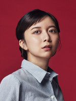 舞台『大地の子』に出演する上白石萌歌