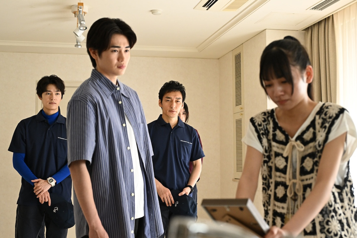 『終幕のロンド』第2話 “鳥飼”草なぎ剛、“真琴”中村ゆりと画集にまつわる過去を知る