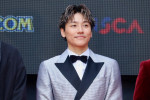 「第38回東京国際映画祭」オープニングレッドカーペットに登場したGENERATIONS・小森隼
