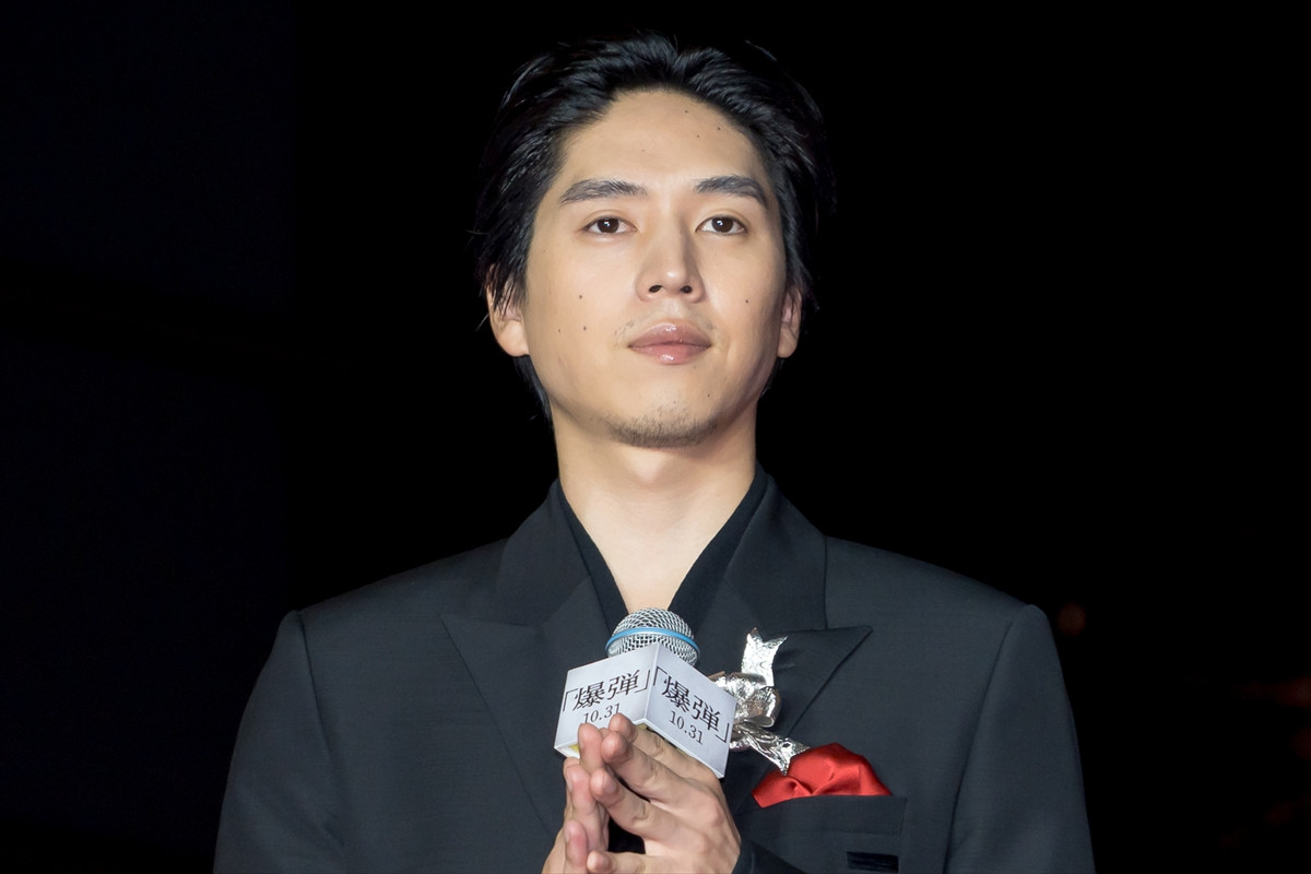 渡部篤郎、舞台挨拶で涙　佐藤二朗「いきなり泣き出すからびっくりしちゃった」