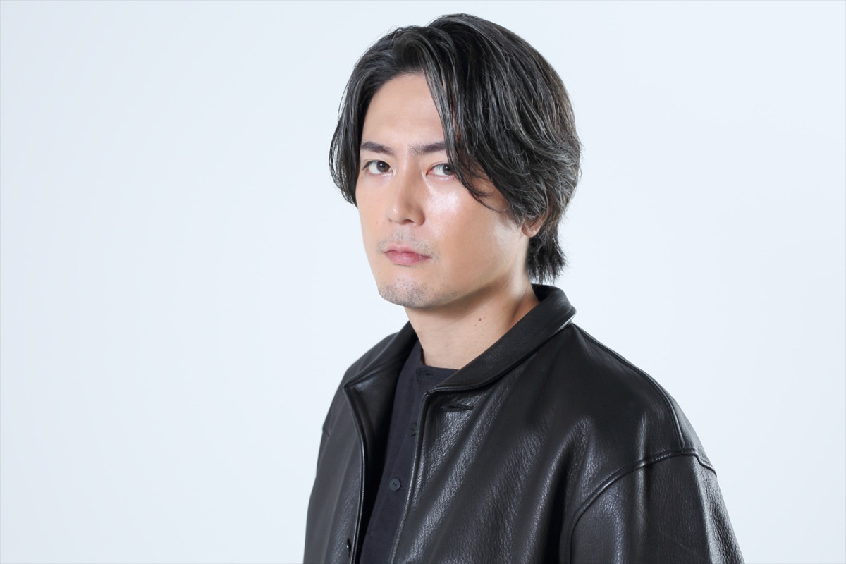 間宮祥太朗×新木優子がおくる考察系ミステリー『良いこと悪いこと』　「みんな怪しい」「自分自身も気になっています」