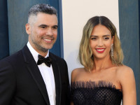 離婚発表のジェシカ・アルバ、元夫と再会するも完全無視